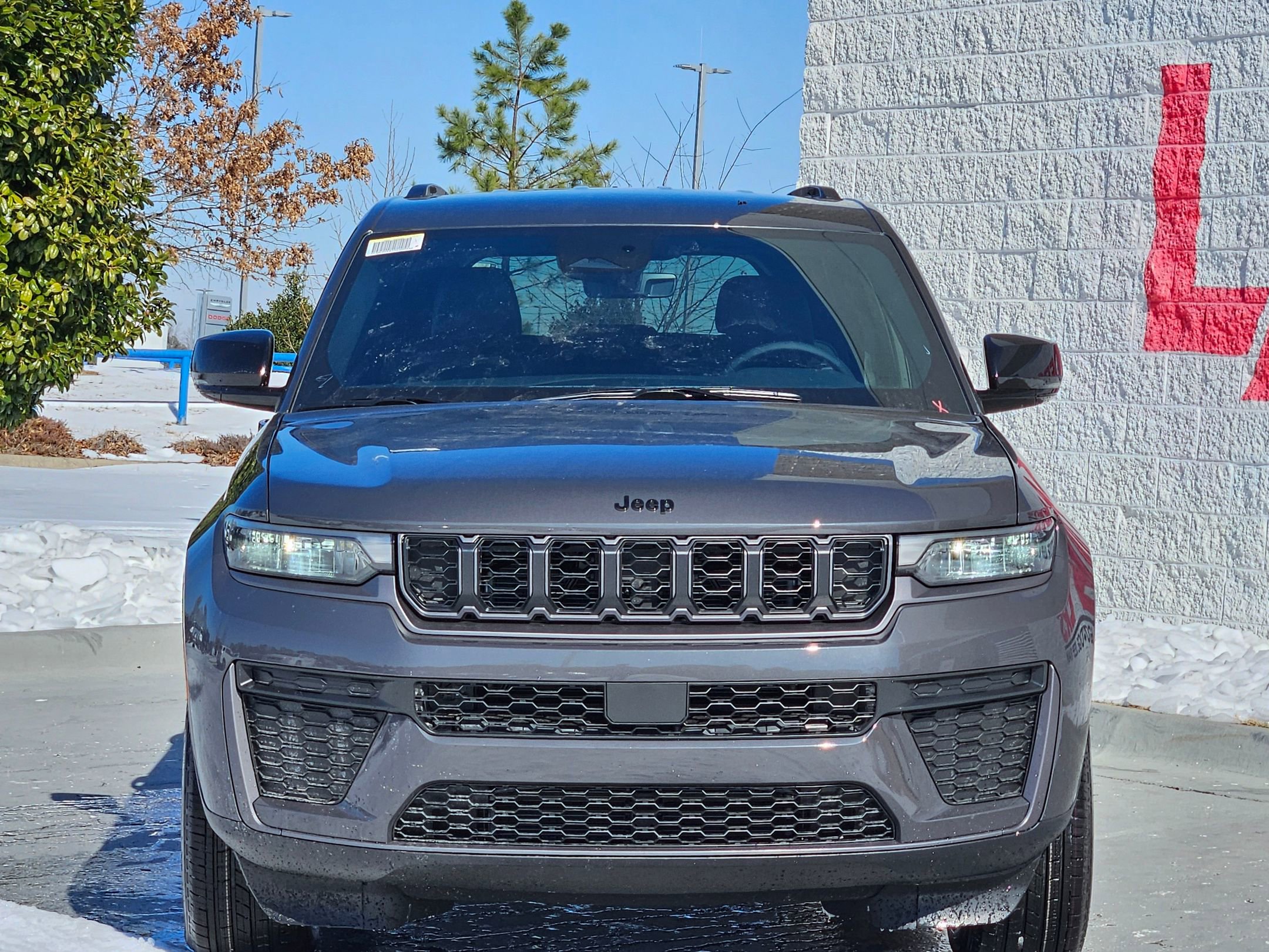 New 2026 Jeep Grand Cherokee Altitude AWD/4WD image 2