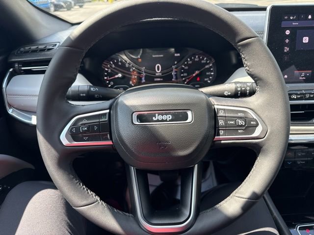 Used 2023 Jeep Compass Limited AWD/4WD image 10