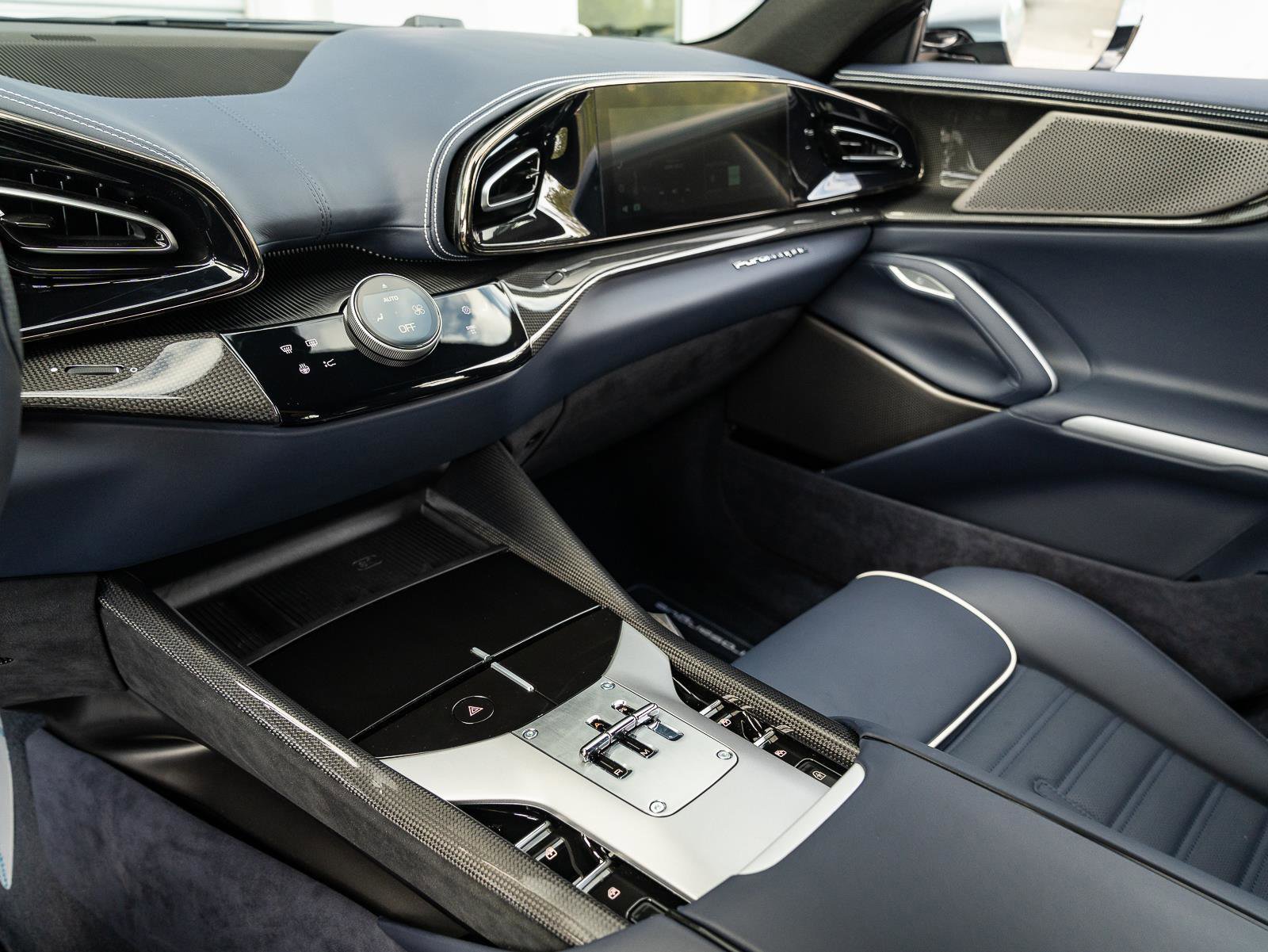 Used 2025 Ferrari Purosangue image 20