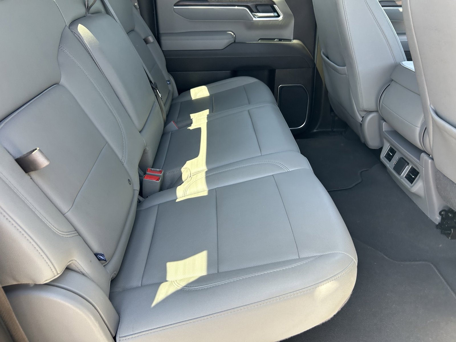 Used 2025 GMC Sierra 1500 SLT RWD image 13