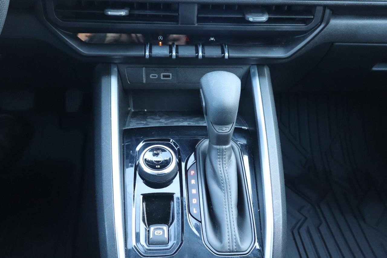 Used 2024 Chevrolet Colorado Trail Boss w/ Advanced Trailering Package image 16