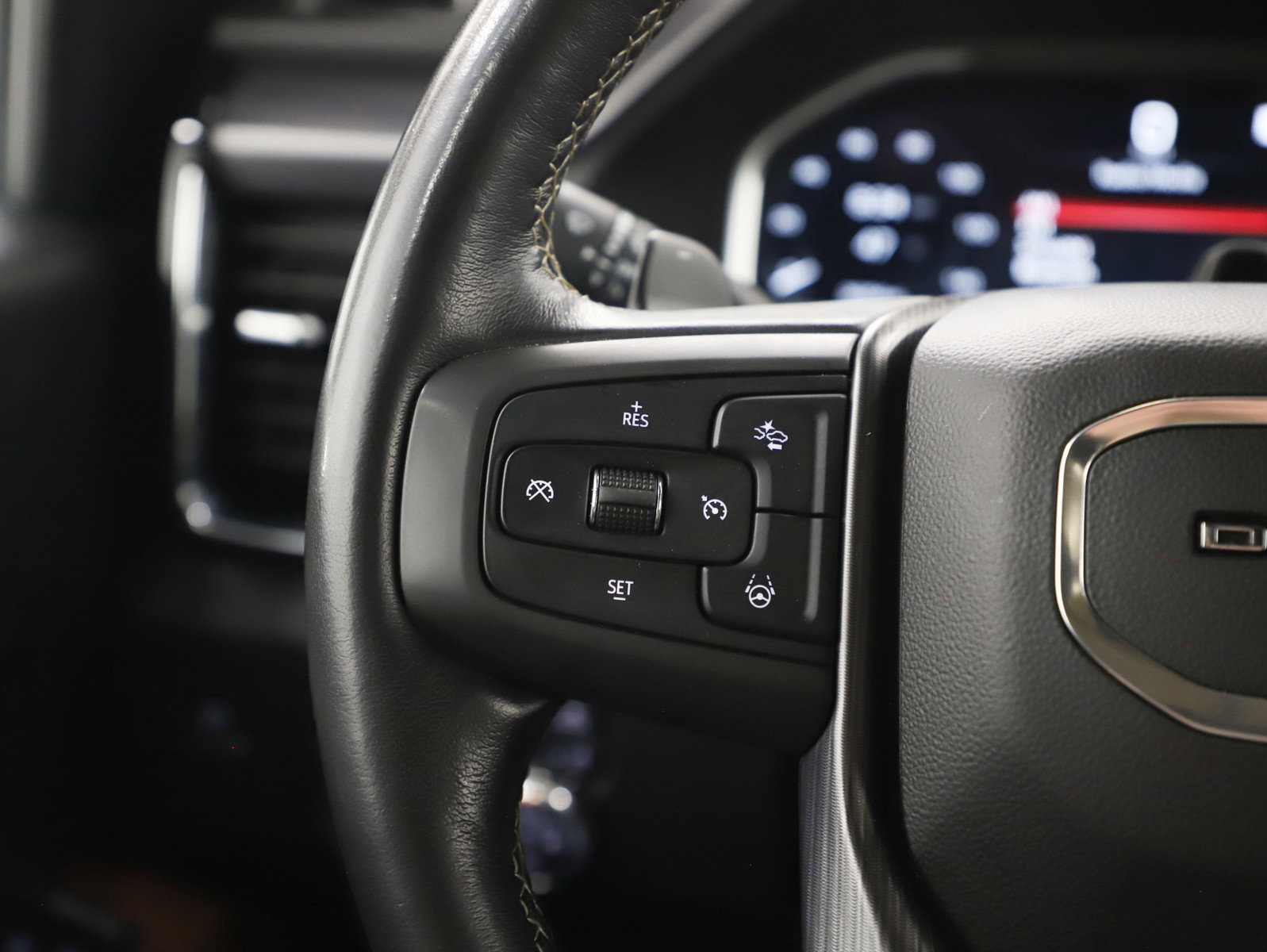 Used 2023 GMC Sierra 1500 Denali Ultimate AWD/4WD image 24