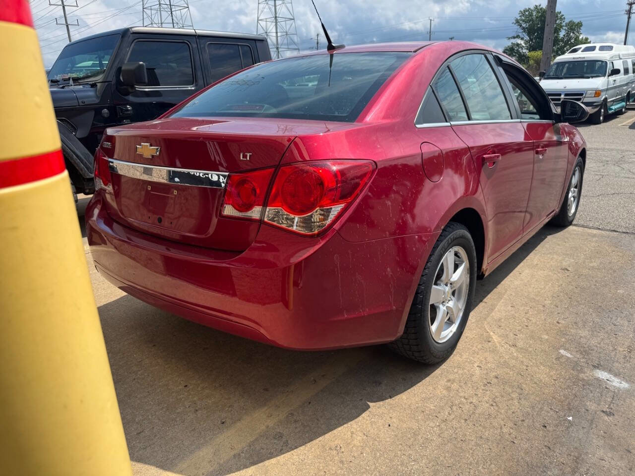 Used 2011 Chevrolet Cruze LT image 4