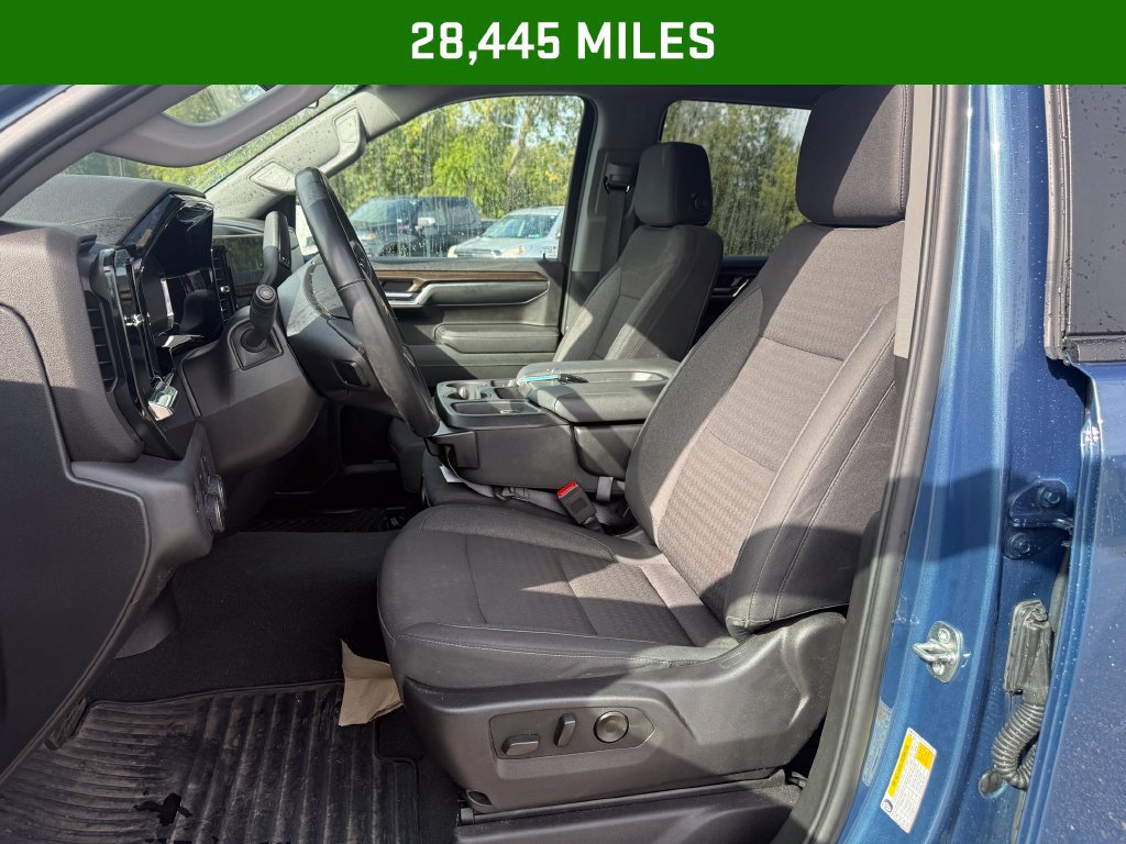Used 2024 Chevrolet Silverado 1500 LT AWD/4WD image 4