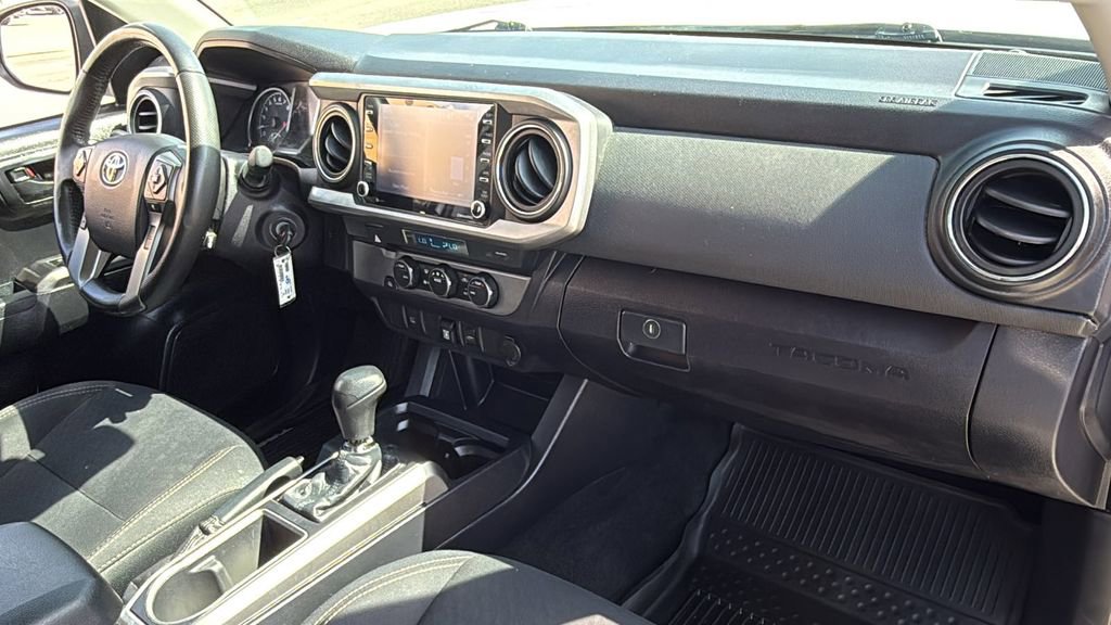 Used 2021 Toyota Tacoma SR5 w/ Trail Edition image 42