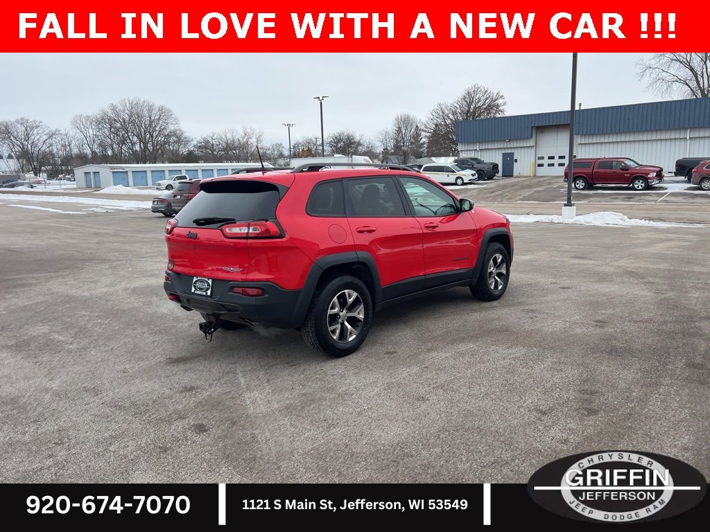 Used 2017 Jeep Cherokee Trailhawk w/ Cold Weather Group image 9