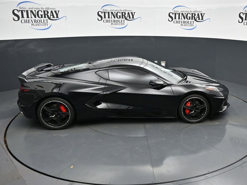 Used 2021 Chevrolet Corvette Stingray Preferred Cpe w/ Body-Color Dual Roof Package RWD image 16