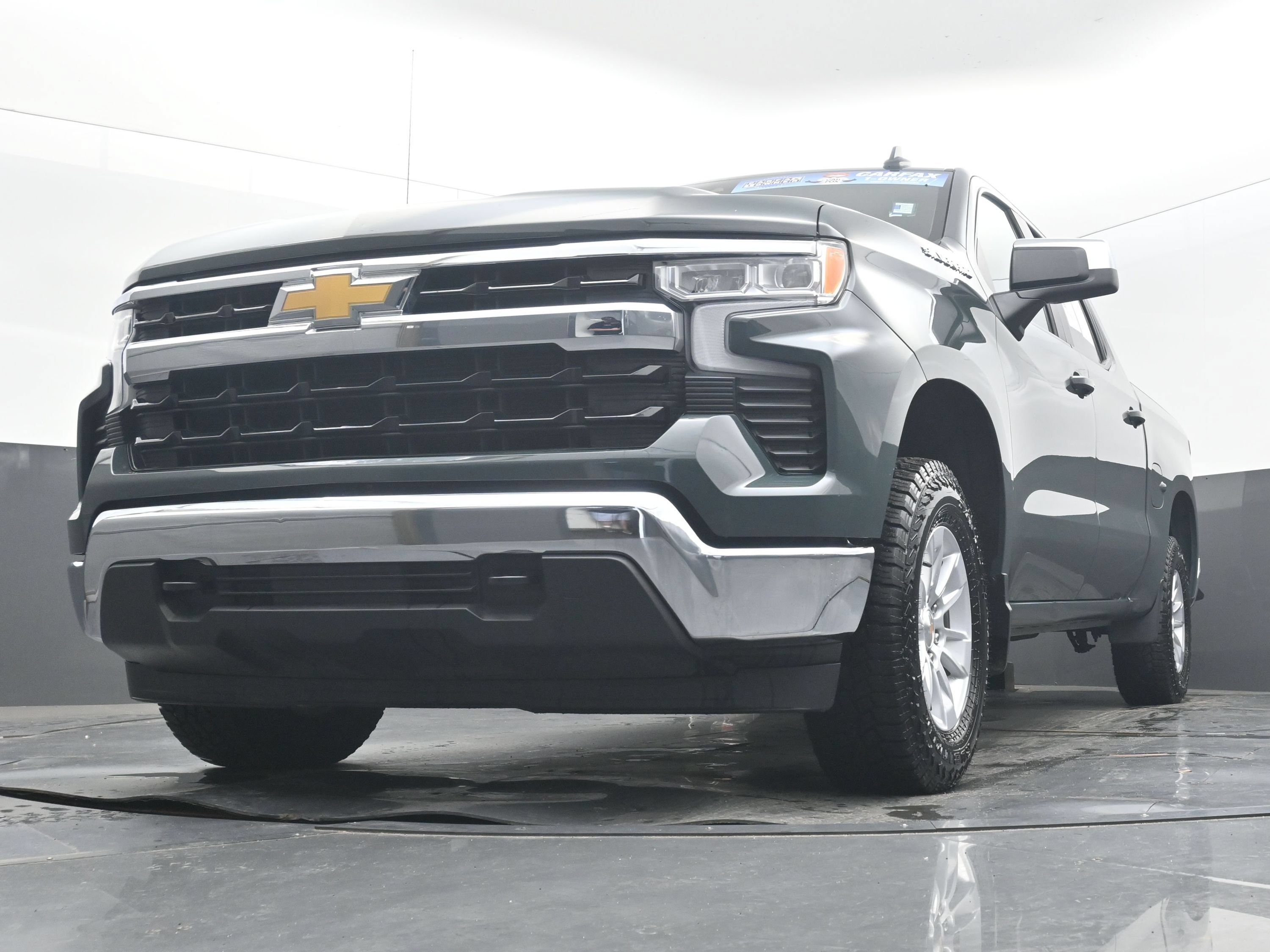 Used 2025 Chevrolet Silverado 1500 LT AWD/4WD image 24