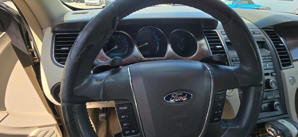 Used 2012 Ford Taurus SEL image 14