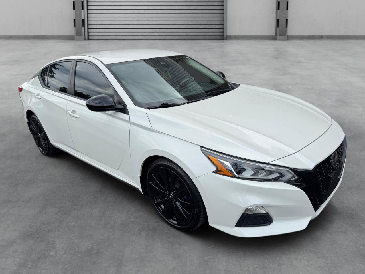 Used 2020 Nissan Altima 2.5 SR AWD/4WD image 28