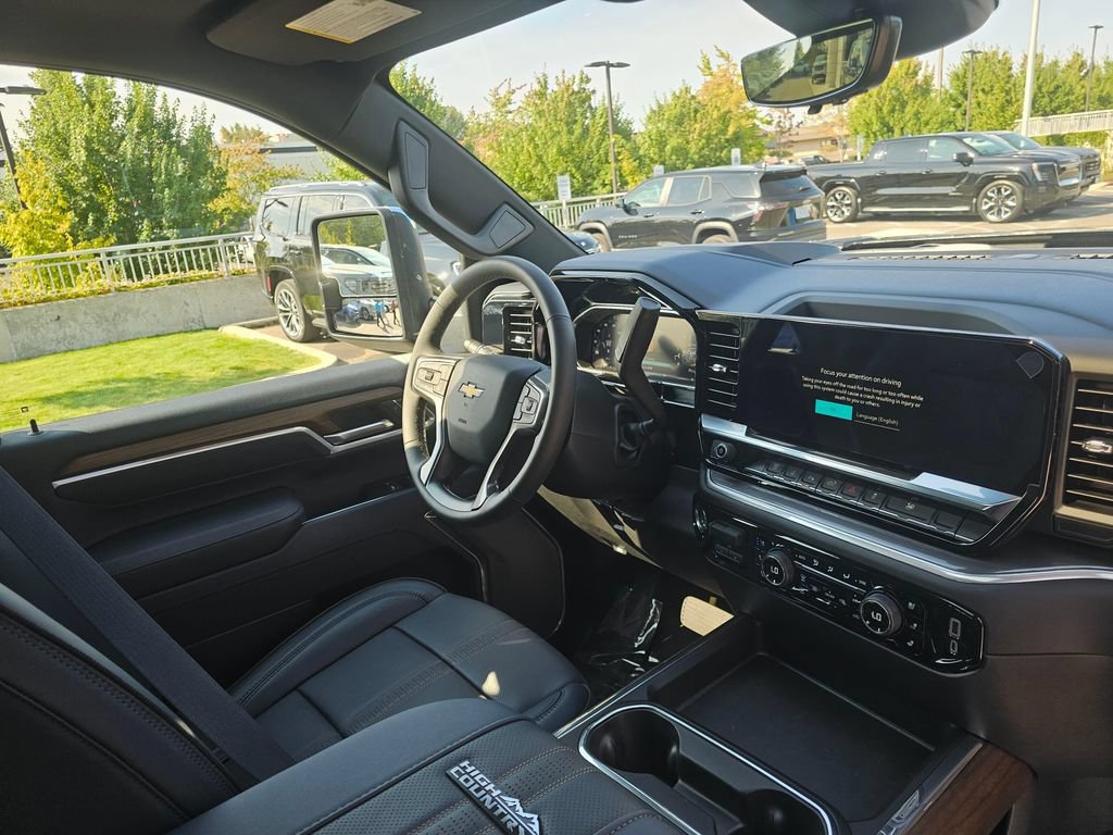 New 2026 Chevrolet Silverado 3500 High Country w/ High Country Premium Package AWD/4WD image 10