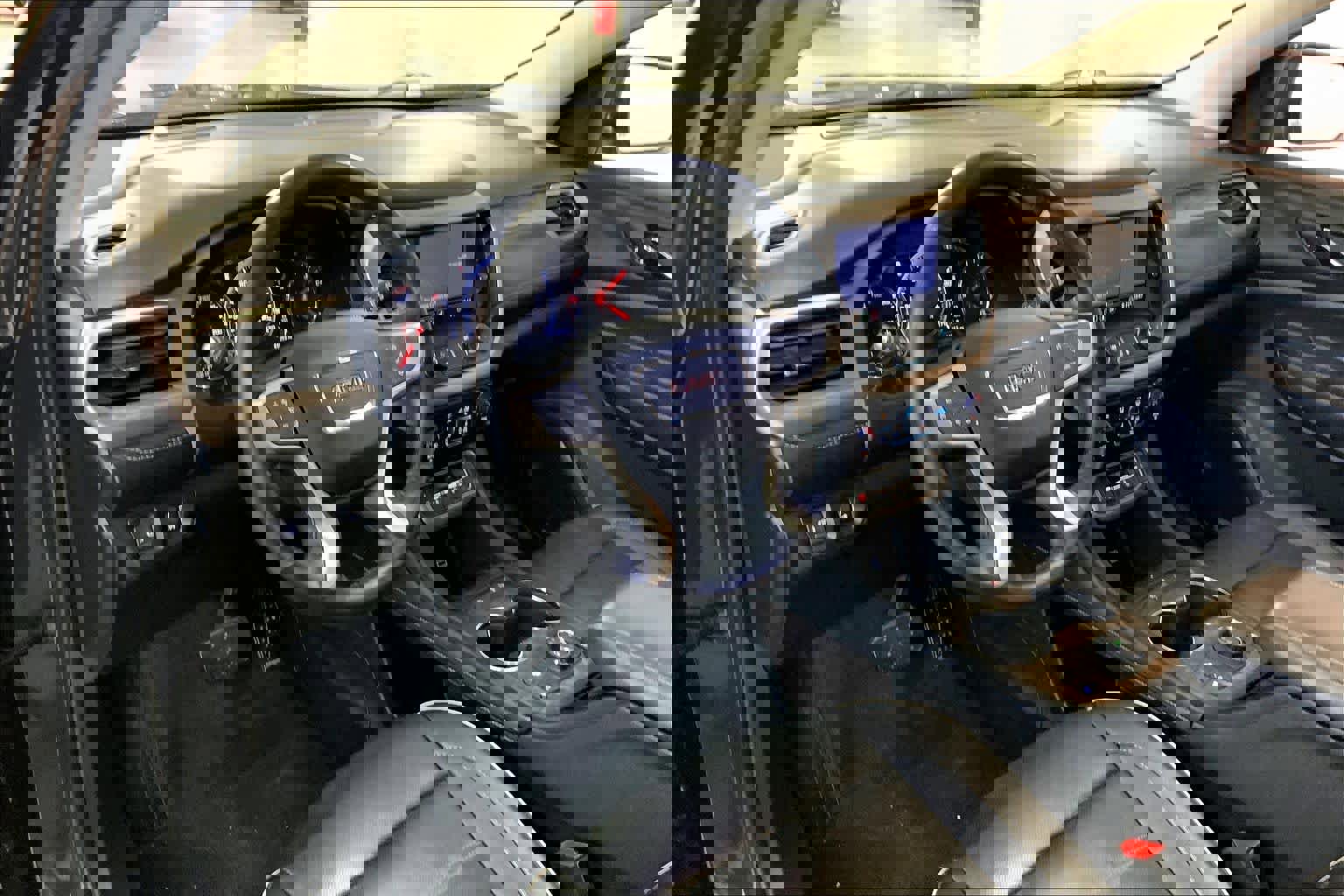 Used 2020 GMC Acadia Denali w/ Trailering Package image 18