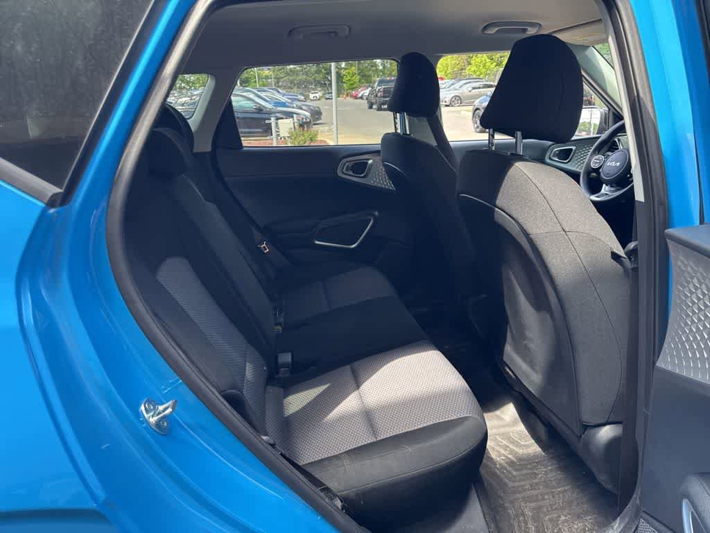 Used 2024 Kia Soul S FWD image 19