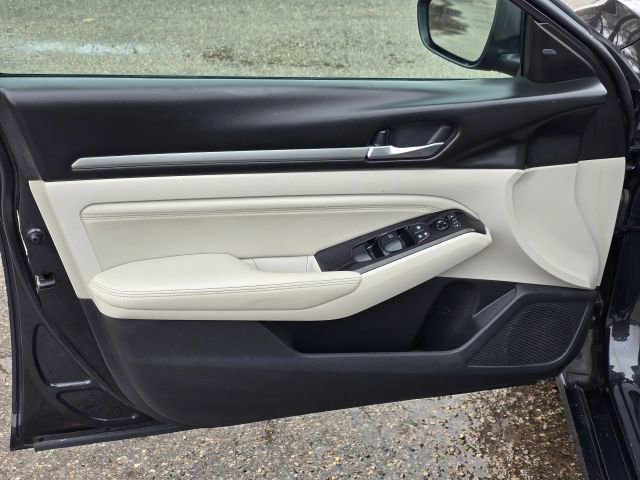 Used 2021 Nissan Altima 2.5 SV image 10