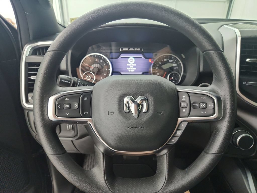 New 2026 RAM 1500 Express AWD/4WD image 5
