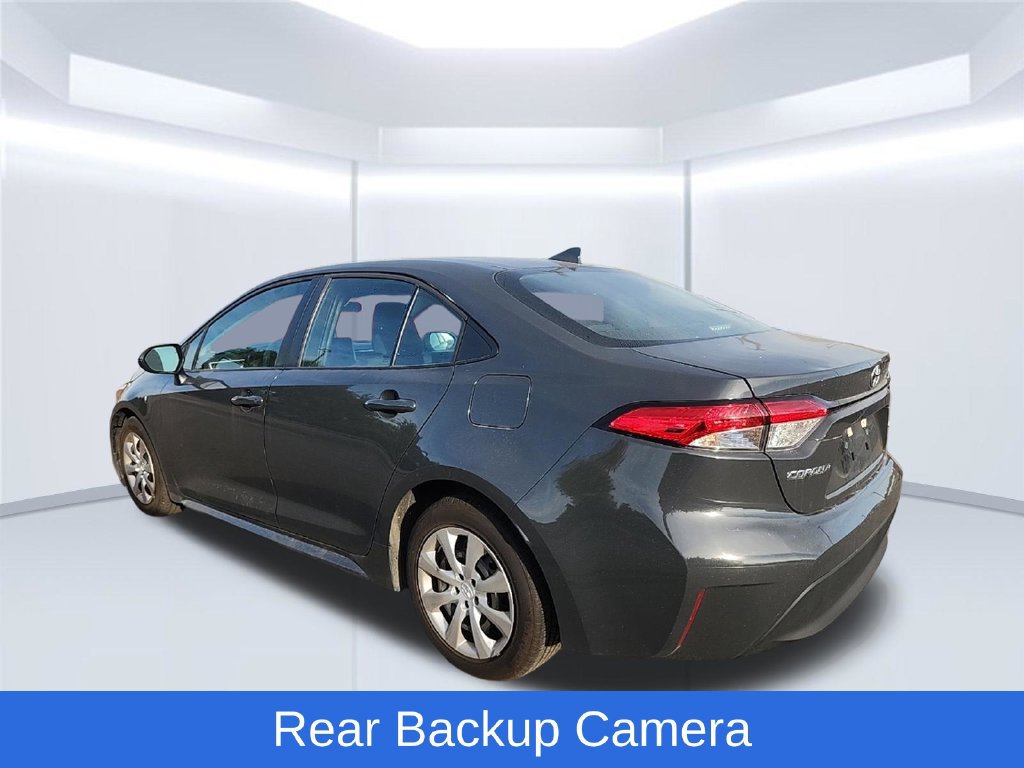 Used 2025 Toyota Corolla LE FWD image 6