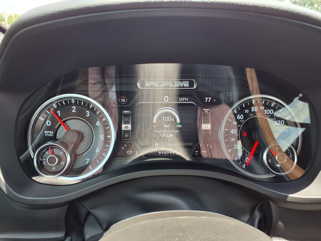 Used 2022 RAM 1500 Big Horn RWD image 31