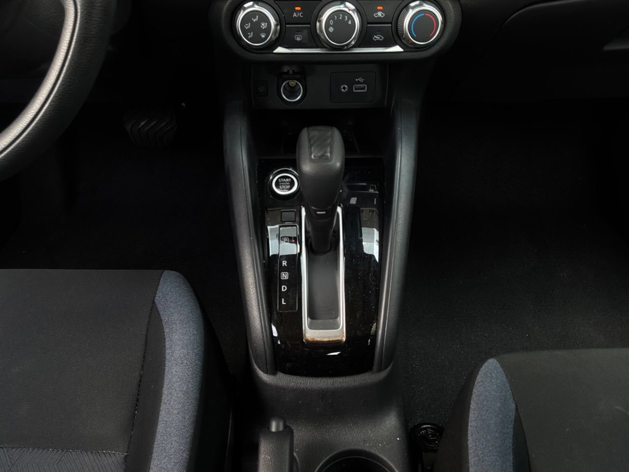 Used 2025 Nissan Versa SV FWD image 14
