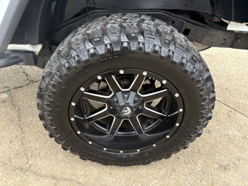 Used 2018 Jeep Wrangler Willys Wheeler image 11