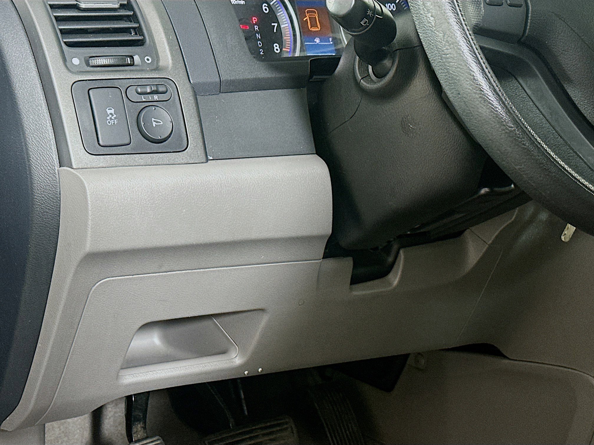 Used 2011 Honda CR-V SE image 16