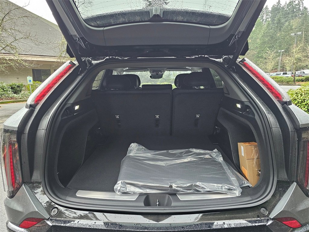 New 2026 Cadillac Optiq Sport 1 image 15