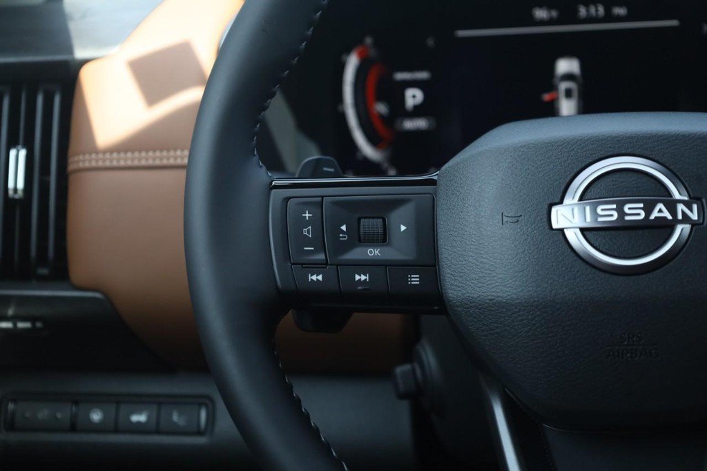 New 2026 Nissan Pathfinder Platinum AWD/4WD image 10