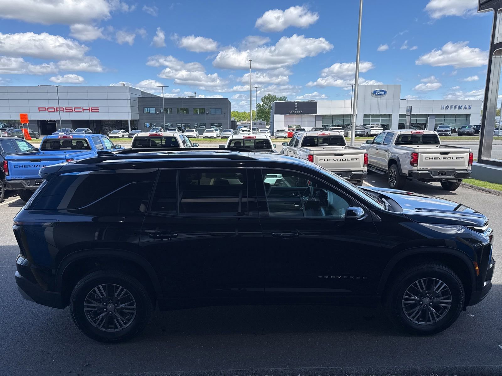 New 2026 Chevrolet Traverse LT AWD/4WD image 5