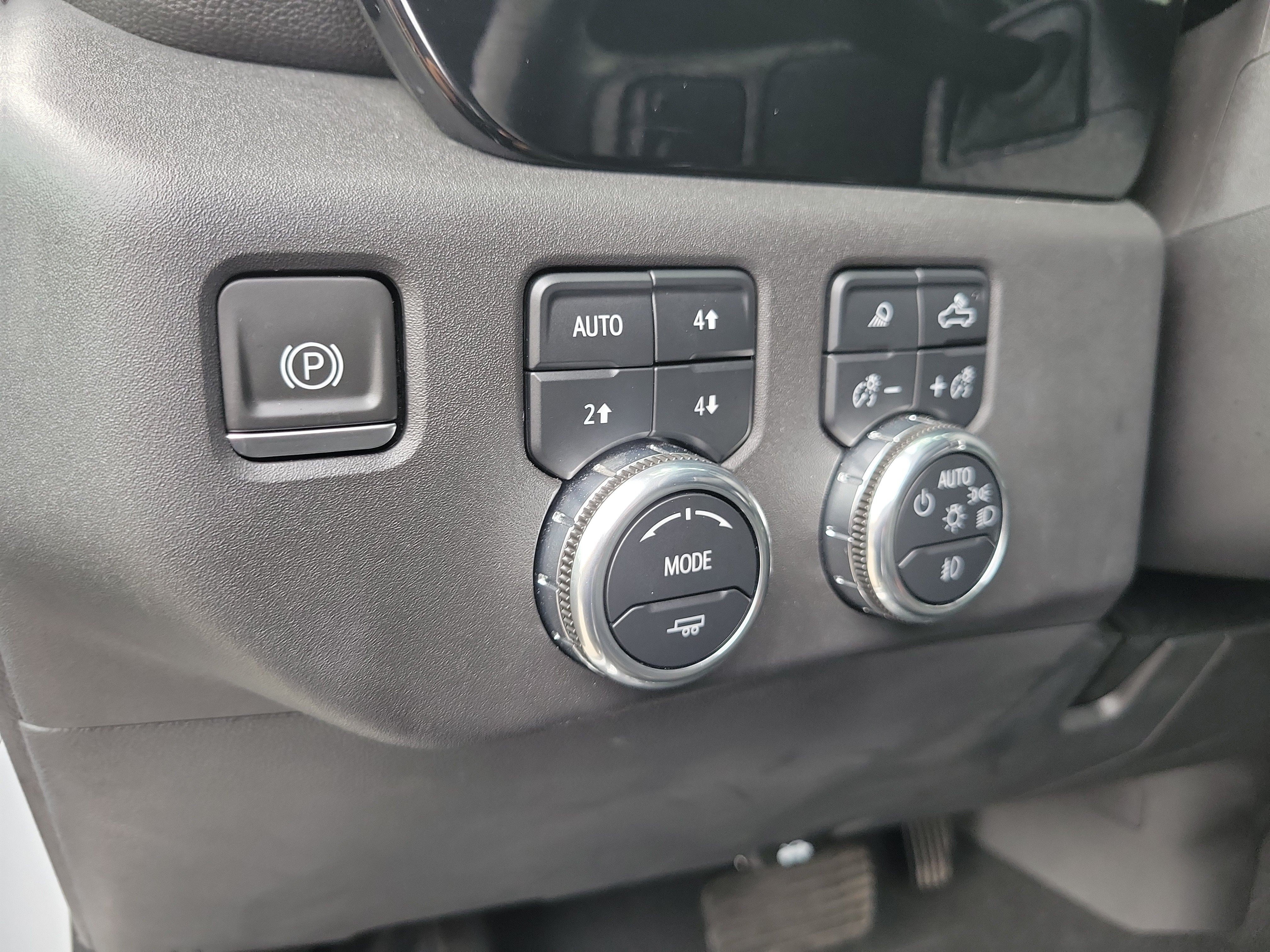 Used 2024 GMC Sierra 1500 SLT AWD/4WD image 25