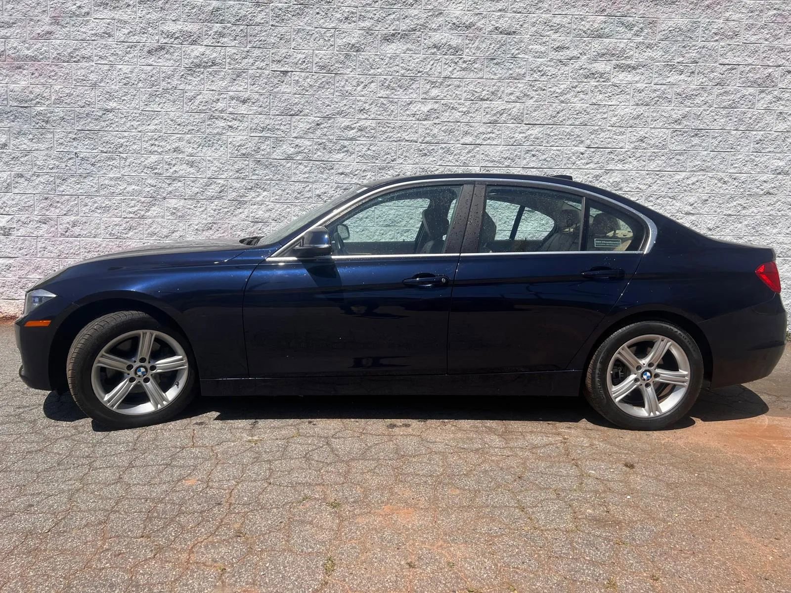 Used 2015 BMW 328i xDrive Sedan AWD/4WD image 7