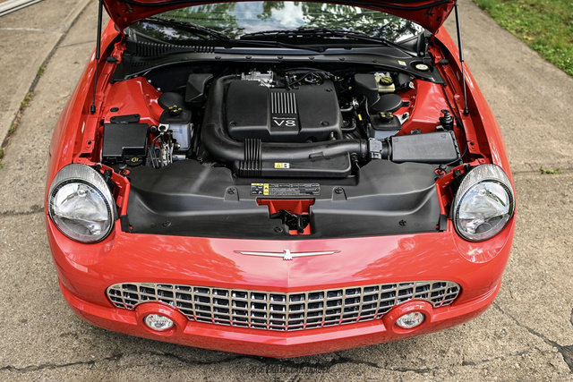 Used 2002 Ford Thunderbird RWD image 16