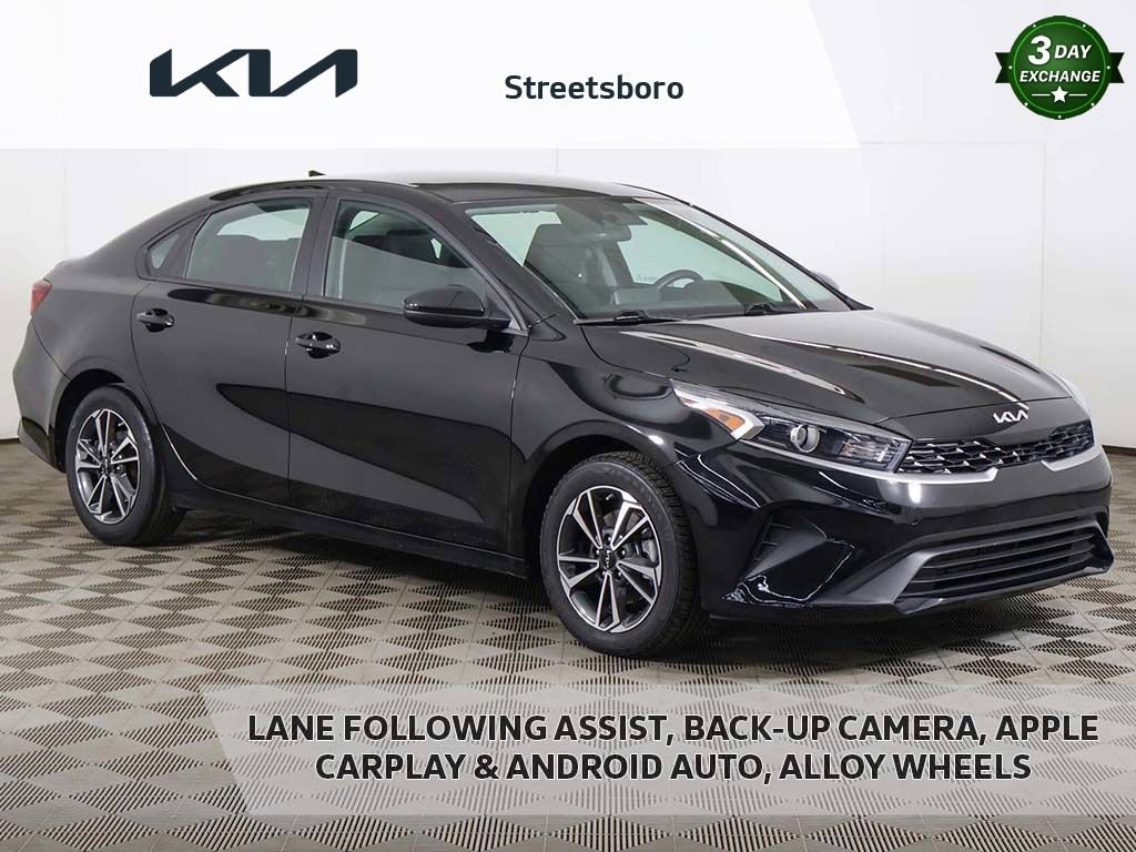 Used 2023 Kia Forte LXS image 1
