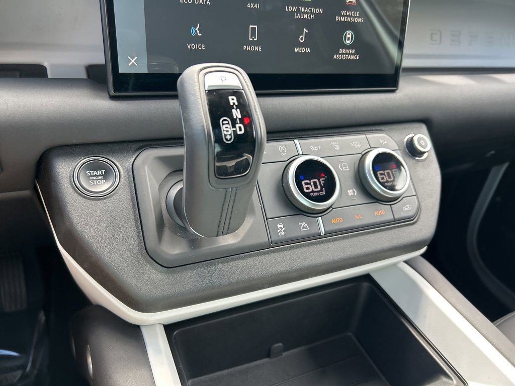 Used 2025 Land Rover Defender 110 S image 37