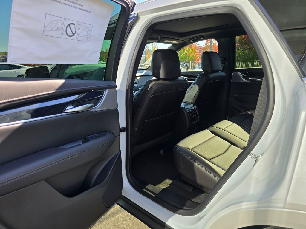 New 2026 Cadillac XT5 Premium Luxury w/ LPO, ONYX Package AWD/4WD image 15