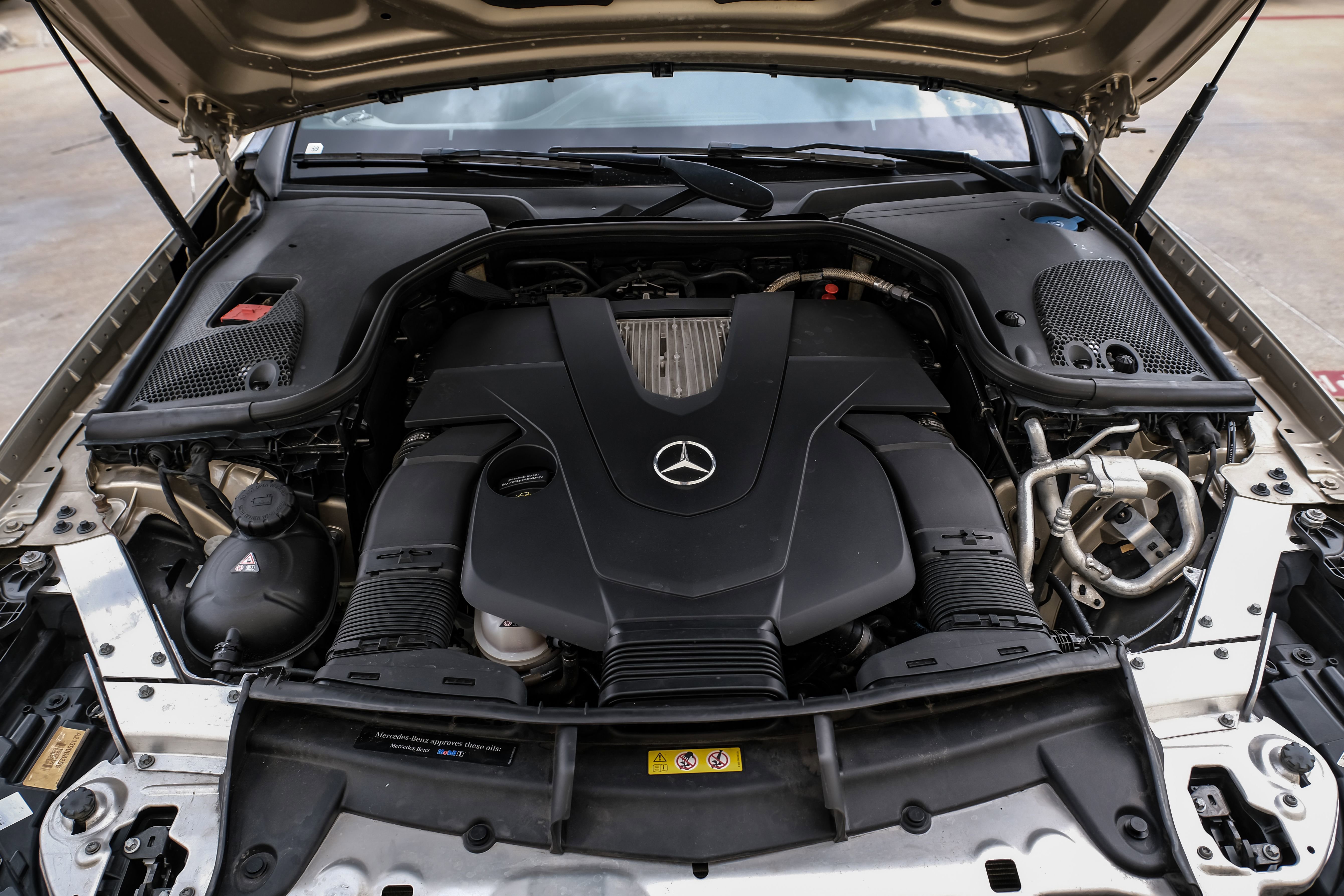 Used 2018 Mercedes-Benz E 400 Coupe w/ Premium 1 Package image 41