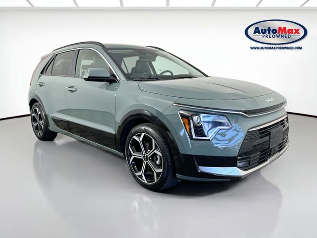 Used 2023 Kia Niro EX Touring