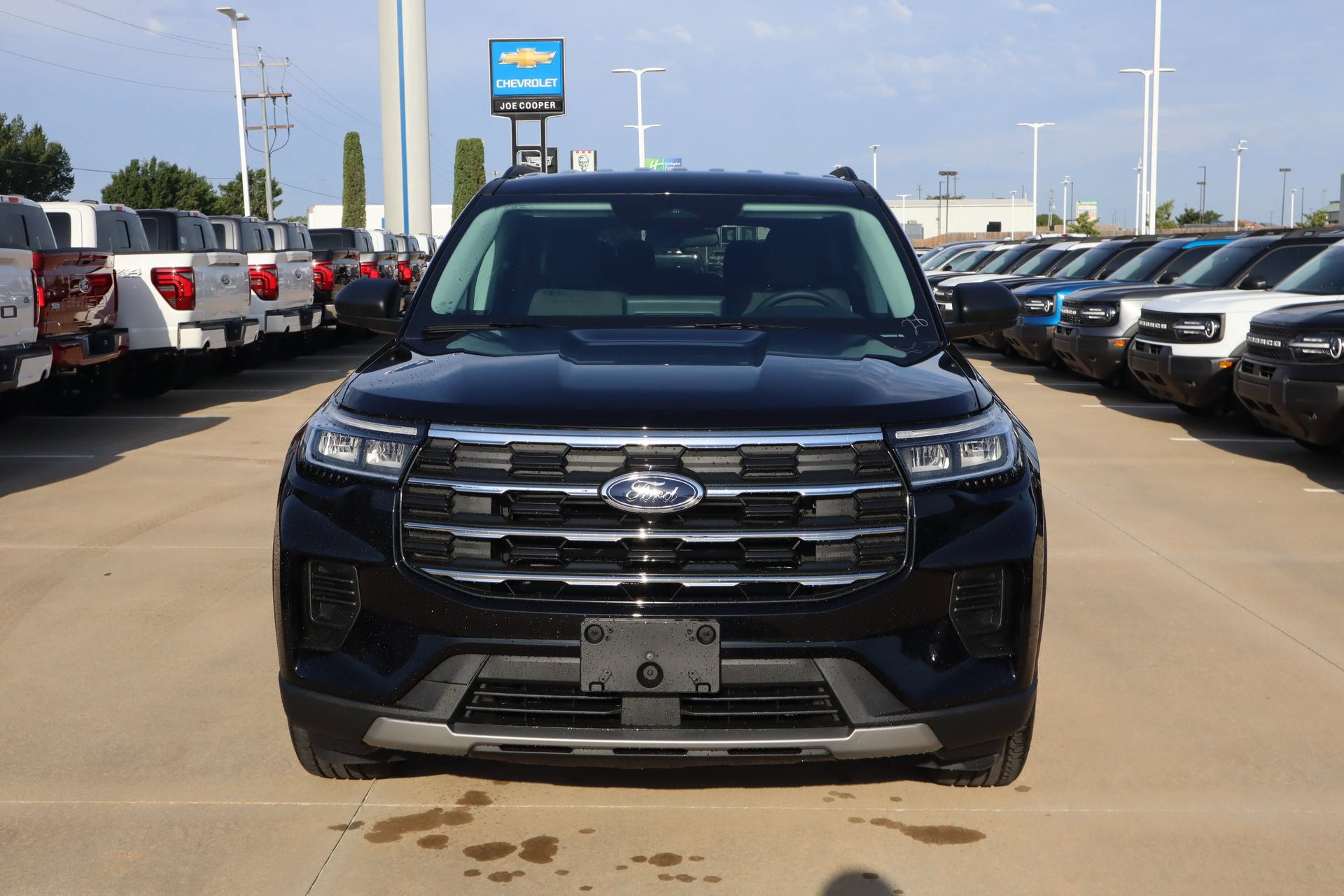 New 2026 Ford Explorer Active AWD/4WD image 9