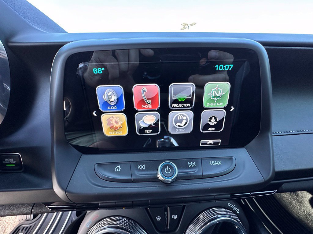 Used 2018 Chevrolet Camaro SS RWD image 24