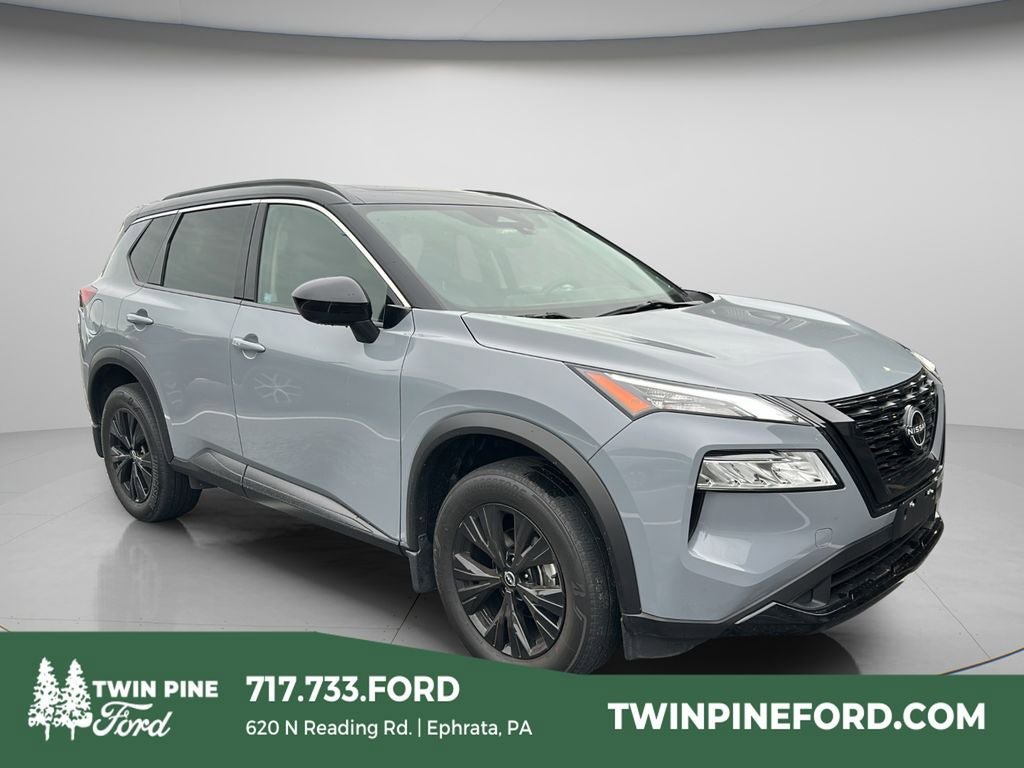 Used 2023 Nissan Rogue SV w/ SV Premium B Package AWD/4WD image 1
