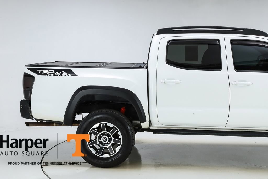 Used 2018 Toyota Tacoma TRD Off-Road image 48