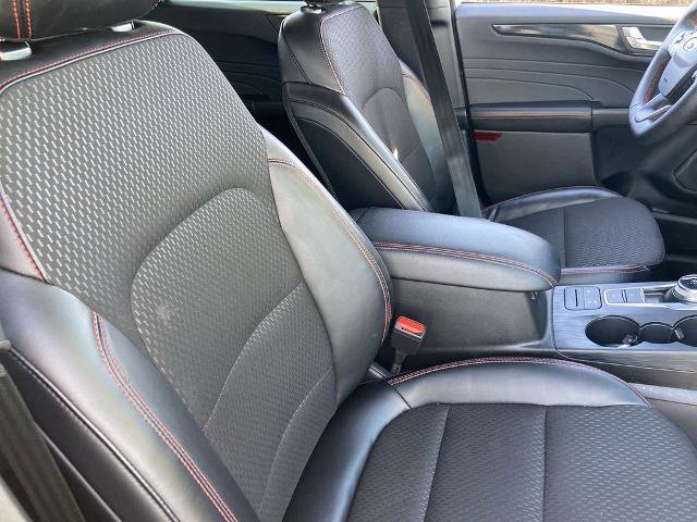 Used 2025 Ford Escape ST-Line image 23