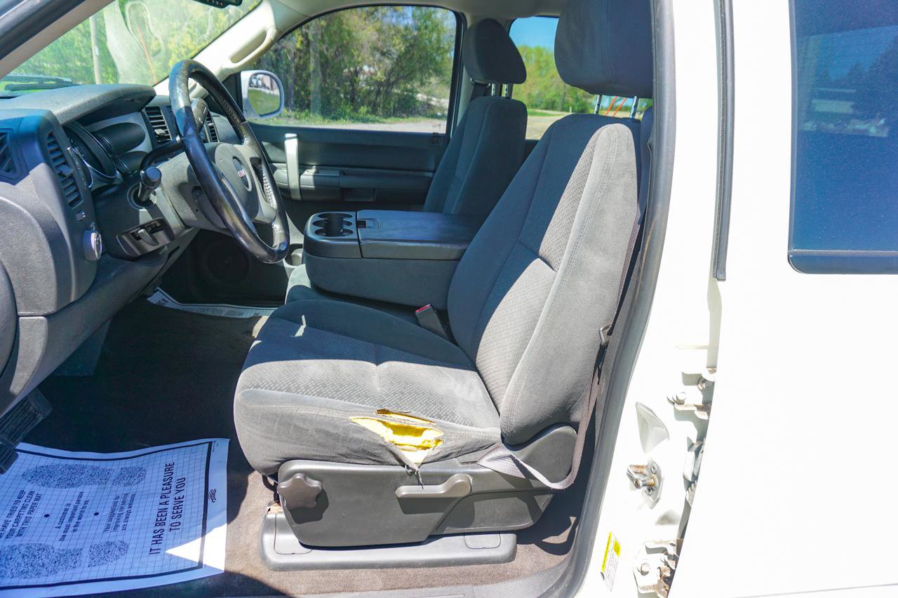 Used 2008 GMC Sierra 1500 SLE w/ Power Pack Plus AWD/4WD image 14