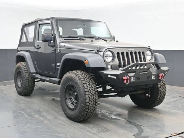 Used 2018 Jeep Wrangler Sport AWD/4WD image 2