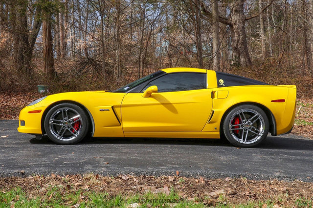 Used 2007 Chevrolet Corvette Z06 w/ Preferred Equipment Group image 3