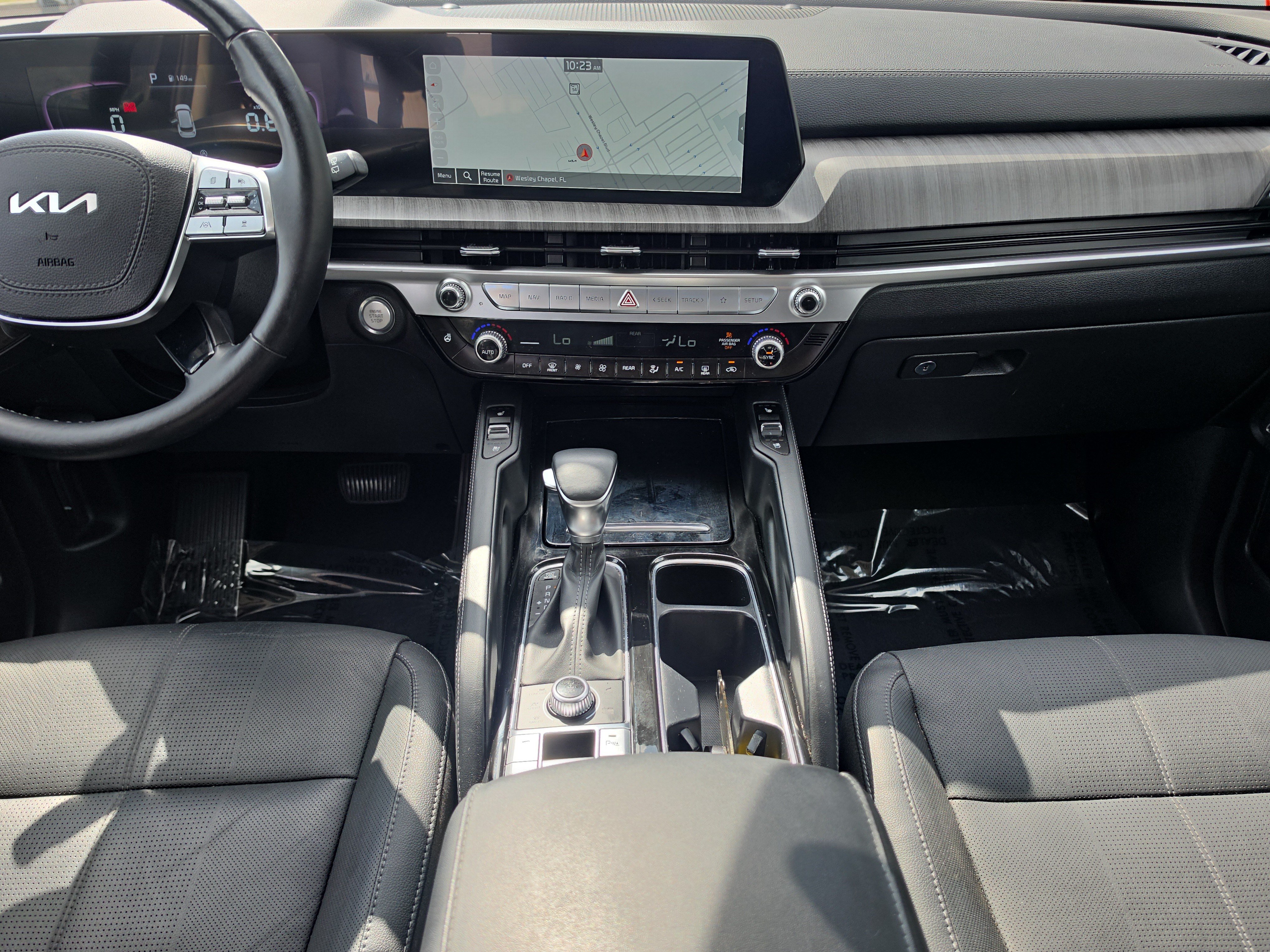 Used 2023 Kia Telluride EX w/ EX Captain's Chair Package AWD/4WD image 15