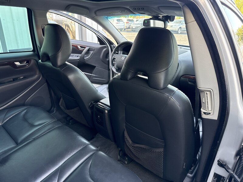 Used 2007 Volvo XC70 AWD/4WD image 29