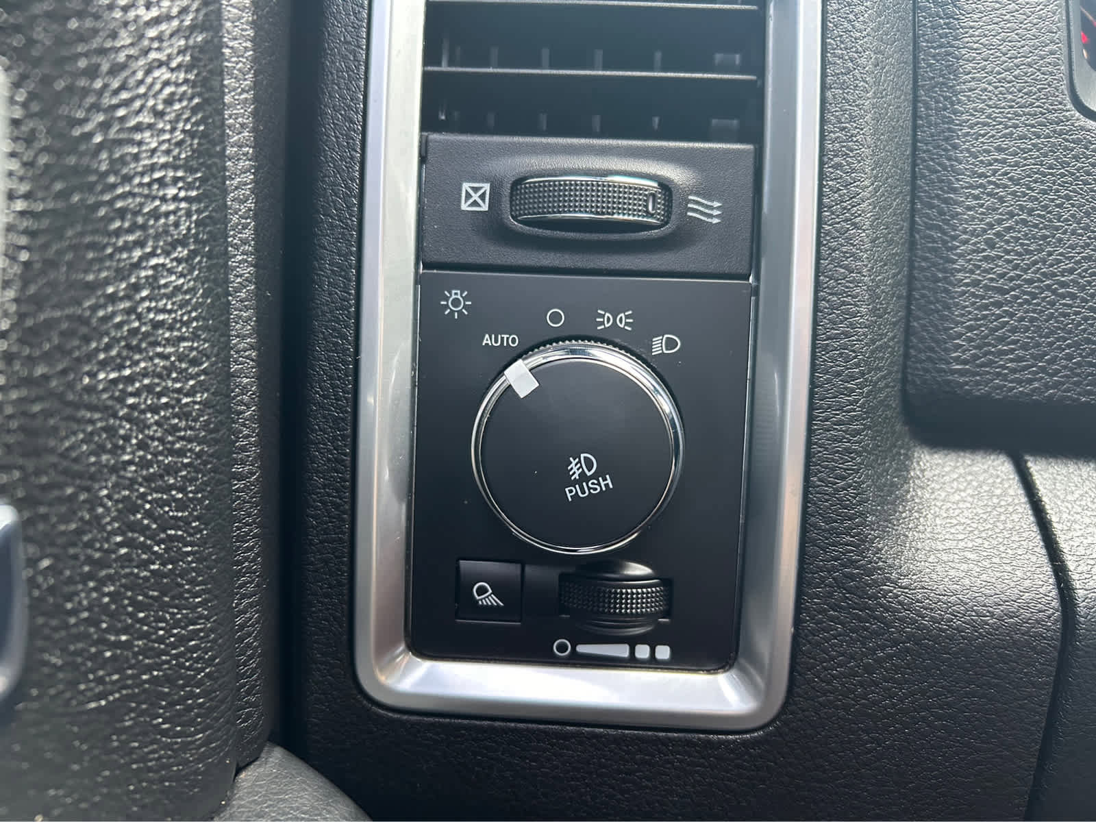 Used 2017 RAM 2500 Power Wagon image 16