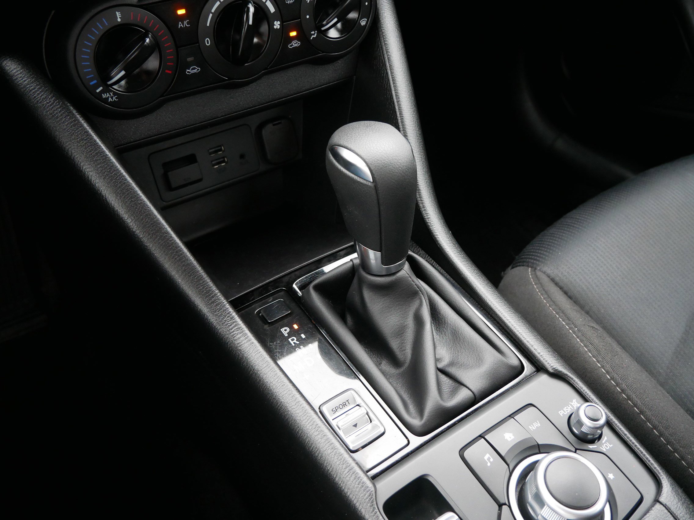 Used 2019 MAZDA CX-3 Sport image 24