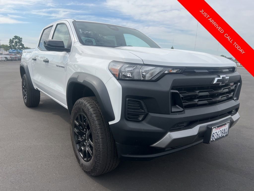 Certified 2024 Chevrolet Colorado Trail Boss w/ Technology Package image 1