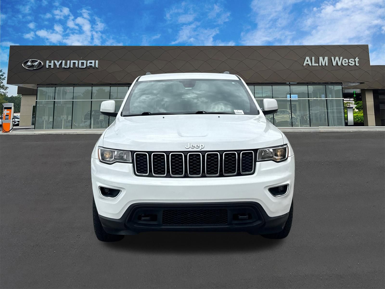 Used 2020 Jeep Grand Cherokee Laredo w/ Quick Order Package 2BN North AWD/4WD video 2