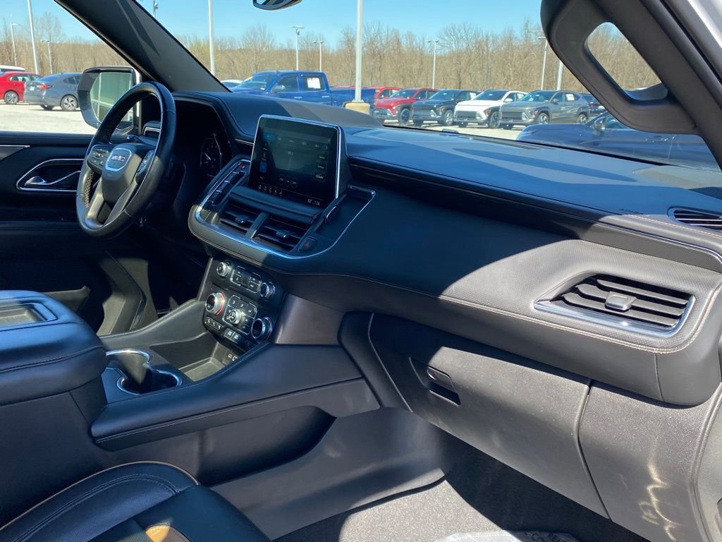 Used 2021 GMC Yukon XL AT4 w/ AT4 Premium Plus Package image 32